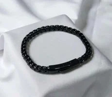 mens-stainless-steel-cuban-silver-titanium-chain-premium-bracelet-luxury-concept-bd.webp